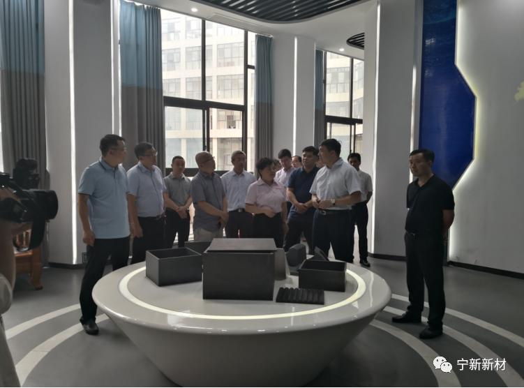 曲靖市常委蔡清平调研江西人生就是博官网企业发展情况